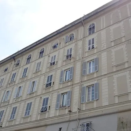 La Rocca 公寓 *